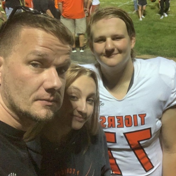 Meet your Posher, Tim - Picture 1 of 2